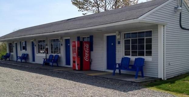 Isleview Motel & Cottages Trenton Eksteriør bilde
