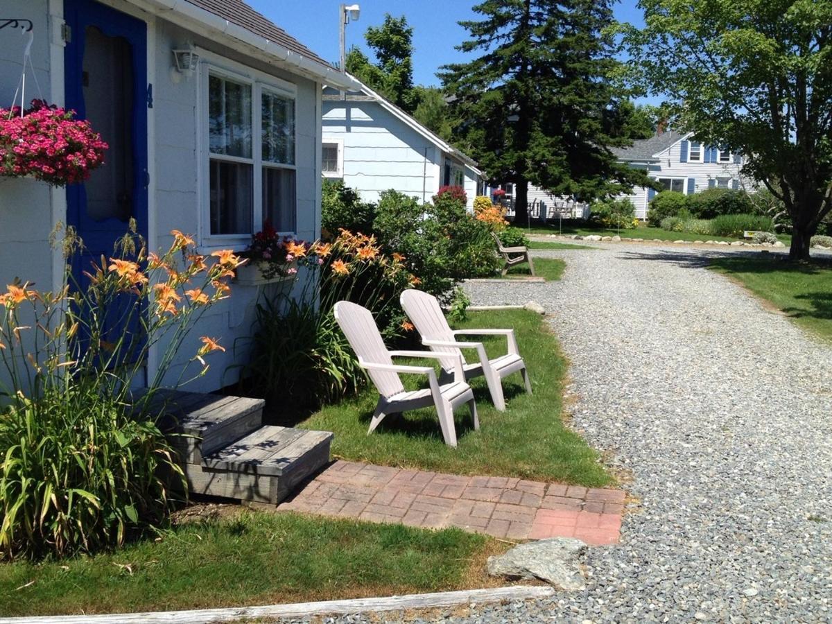 Isleview Motel & Cottages Trenton Eksteriør bilde